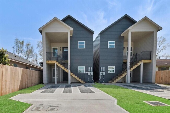 Primary Photo - 9730 Tuffly St
