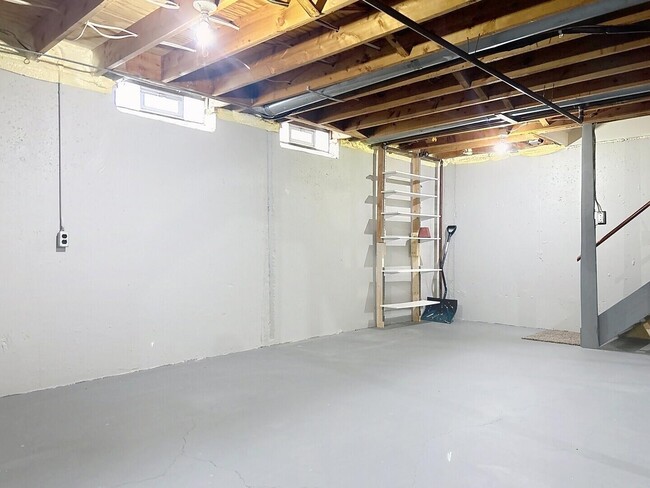 Building Photo - 1787 Sheffield Dr