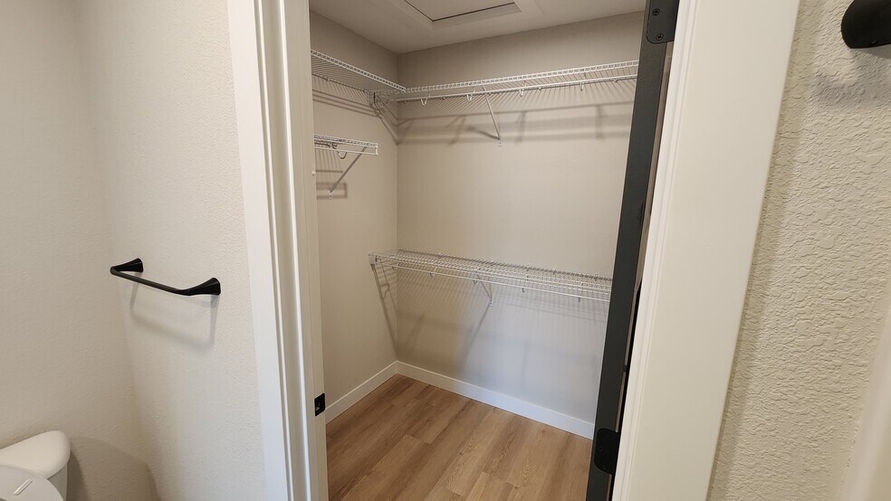 Building Photo - 3319 Stoneway Ct