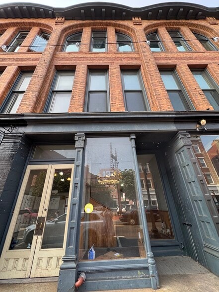Building Photo - 134 Washington St