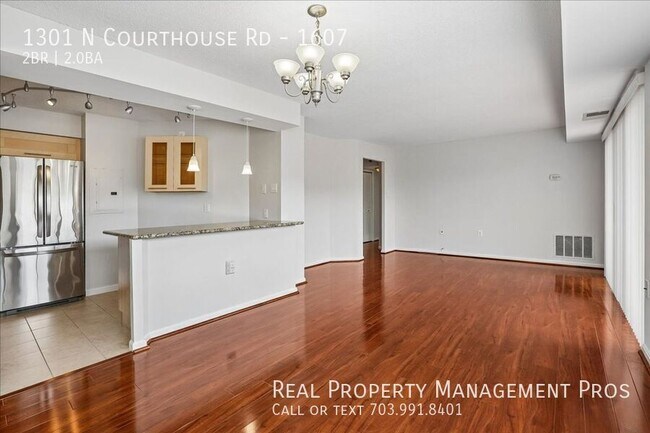 Building Photo - 1301 N Courthouse Rd