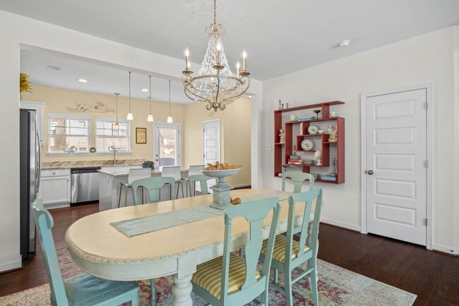 Building Photo - 2 Bedroom Townhome in Beautiful Magnolia G...