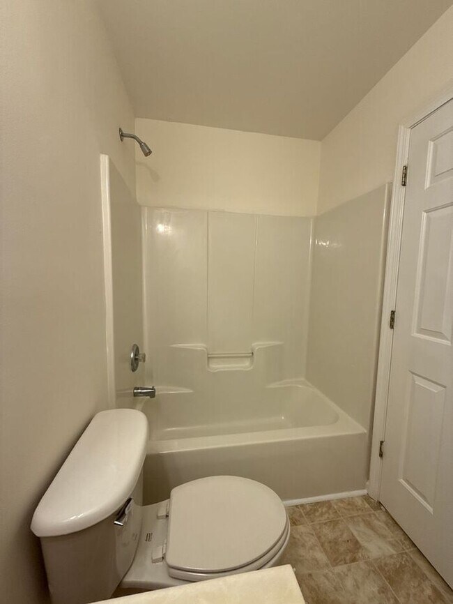 Building Photo - T.R. Lawing Realty Property