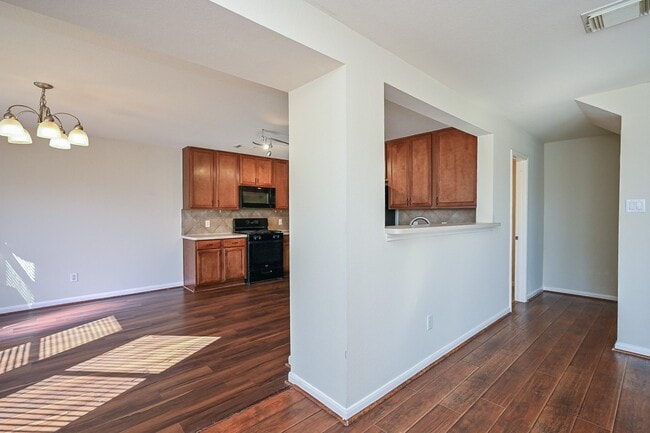 Building Photo - 9403 Coatsworth Dr