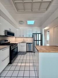 Building Photo - 2 Bedroom, 1 Bath Eichler -Townhouse, Sant...