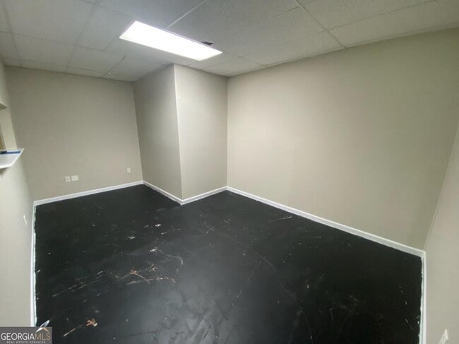 Building Photo - 6170 Devonshire Dr