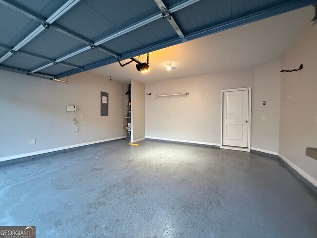 Building Photo - 5115 Breezewood Cir
