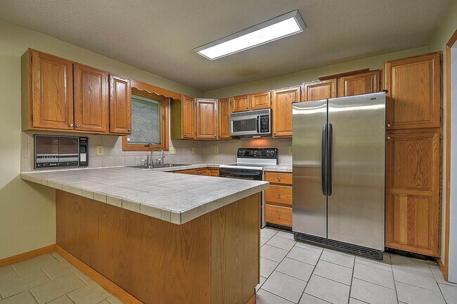 Building Photo - 3 Bedroom 3 Bathroom Home in Kingsport, TN