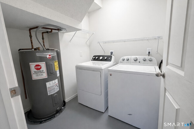 Building Photo - 114 Huckleberry Hill Rd