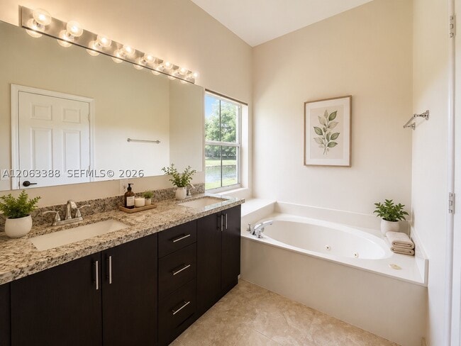 Building Photo - 837 Tanglewood Cir