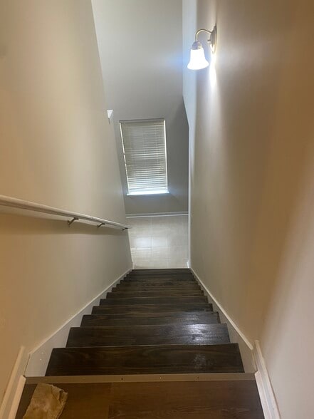 Building Photo - 188 Rankin Cir