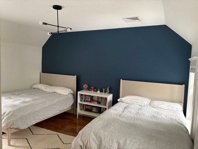 Building Photo - 91 Eliot St