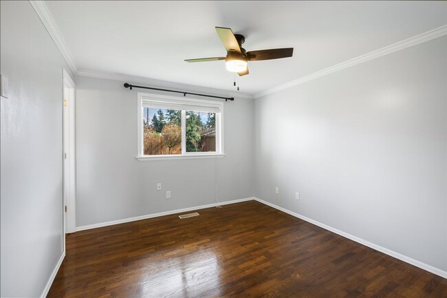 Building Photo - 3Bd/2Ba Renton House