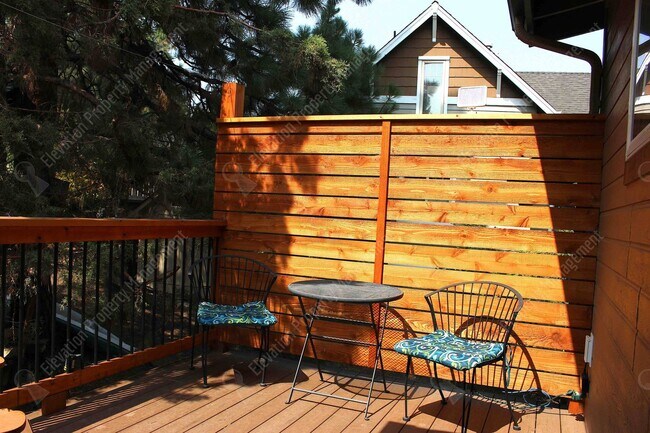 Building Photo - 2485 NW Todds Crest Dr