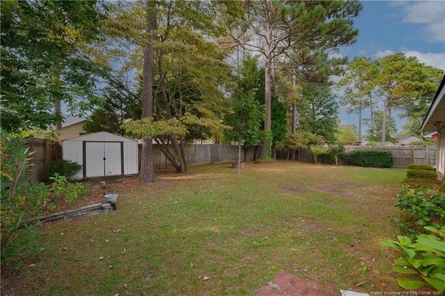 Building Photo - 6440 Brookshire St