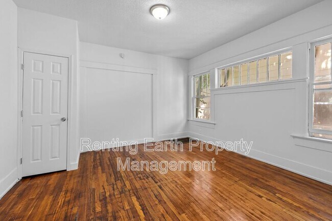 Building Photo - 1149 15th St SW