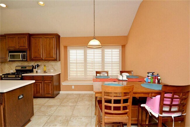 Building Photo - 26418 Cole Trace Ln