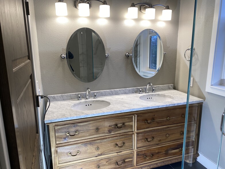 restoration hardware vanity with Marble top - 2512 Laguna Vista Dr