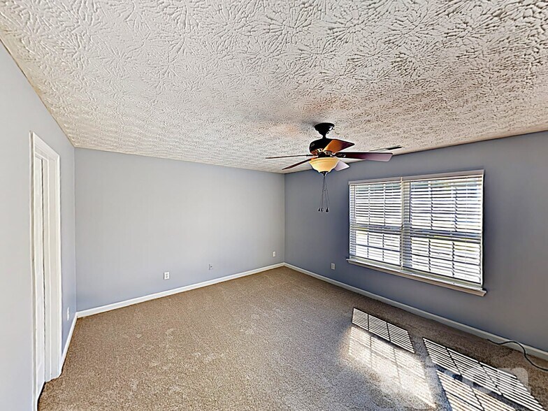 Building Photo - 5413 Wicklander Dr