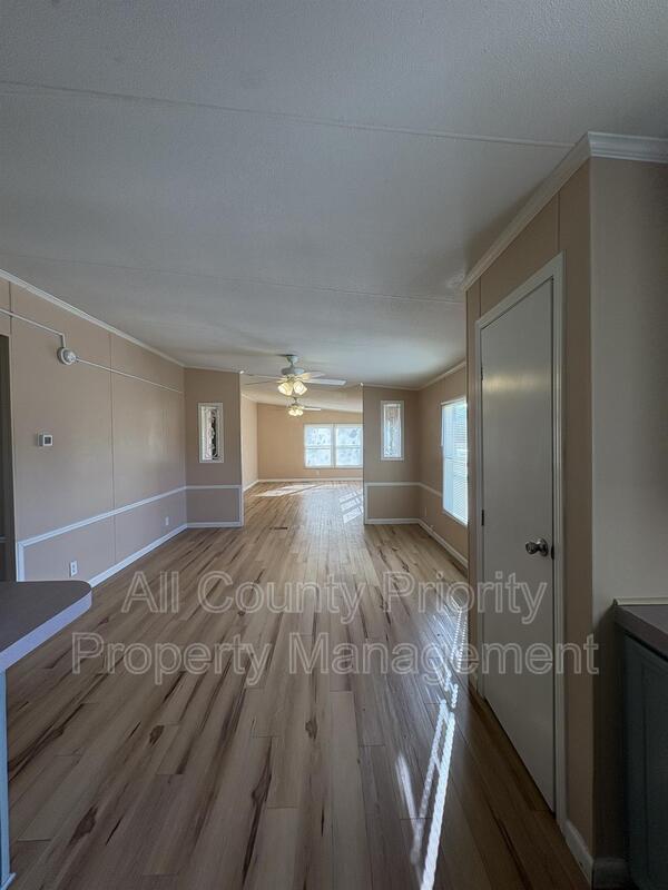 Building Photo - 1916 NC Hwy 210