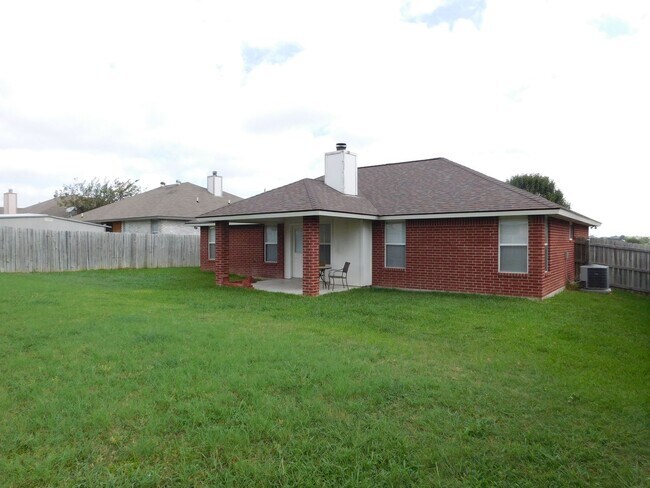 Building Photo - 1704 Granex Dr