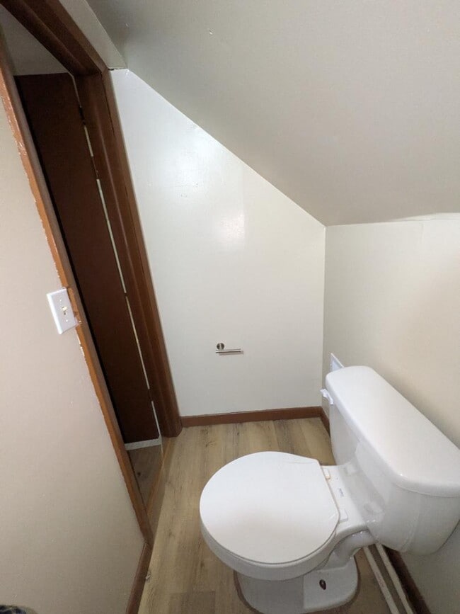 Building Photo - 1005 S Pittenger Rd