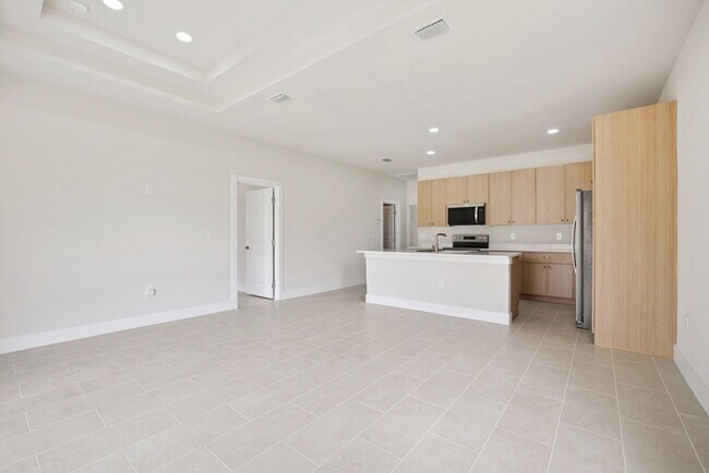 Building Photo - 4873 29th St SW