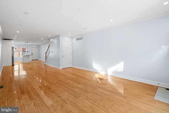 Building Photo - 1403 S 20th St