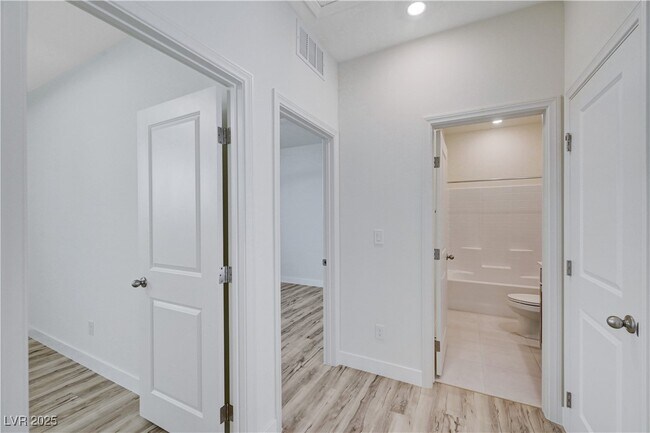 Building Photo - 12470 Madison Pk Pl