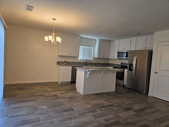 Building Photo - 3 BR 2 BA  available now