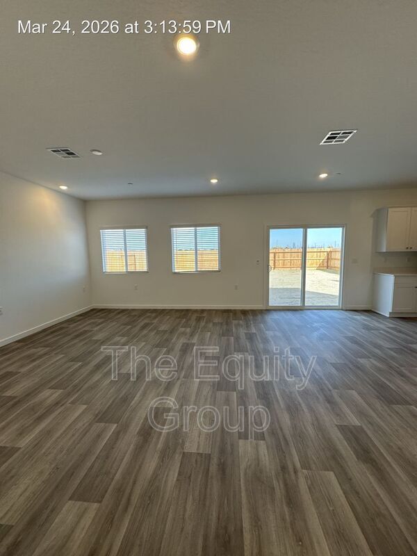 Building Photo - 2440 S Aubree St