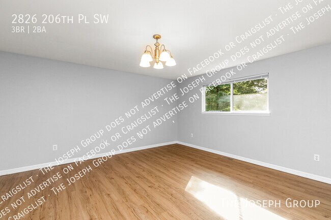 Building Photo - 2826 206th Pl SW