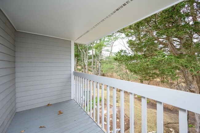 Building Photo - 18 Beal's Cove Rd