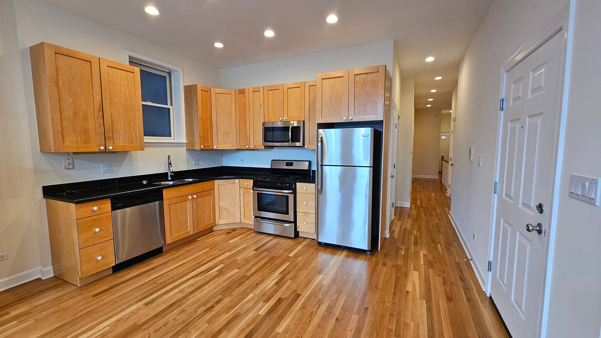 Building Photo - 509 N Hartland Ct