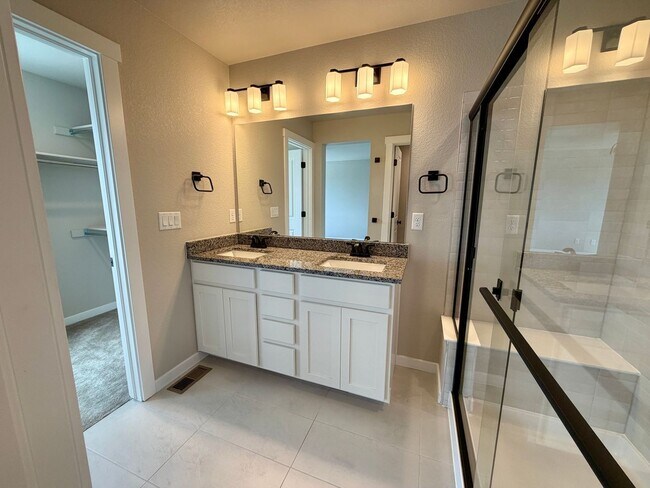Building Photo - 1219 105th Avenue Ct