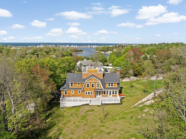 Building Photo - 10 Ocean Ledge Dr
