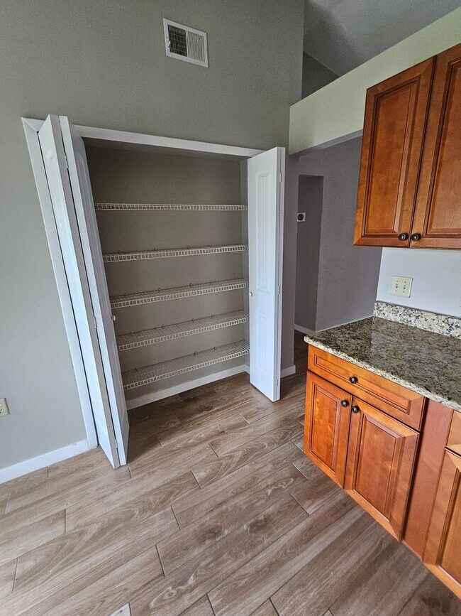 Building Photo - UCF