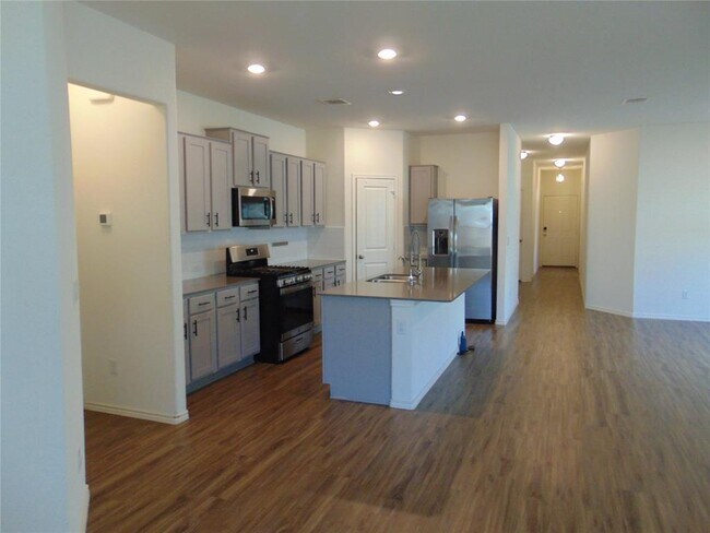 Building Photo - 181 Crystal River Rd