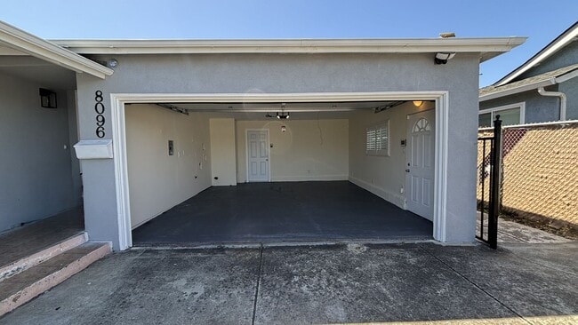 Building Photo - 8096 Juniper Ave