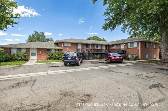 Building Photo - 1960 Upham St