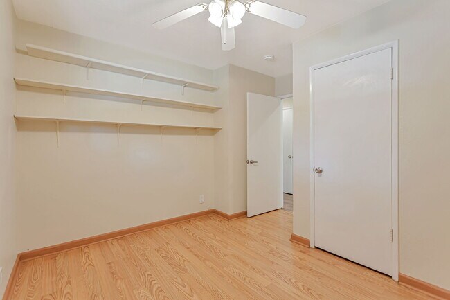 Building Photo - 2501 Linda Vista Avenue