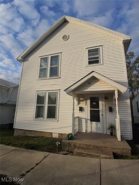 Building Photo - 141 Locust St