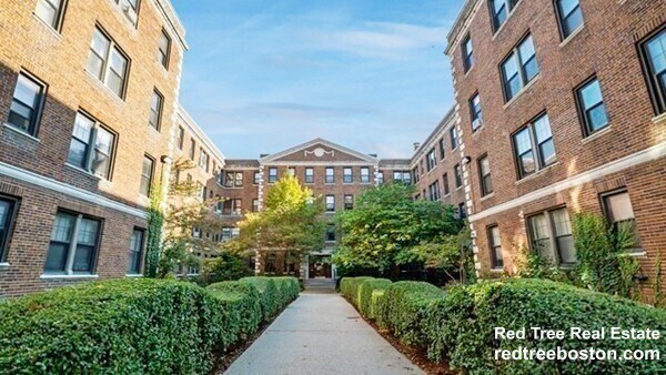 Building Photo - 66 Queensberry St