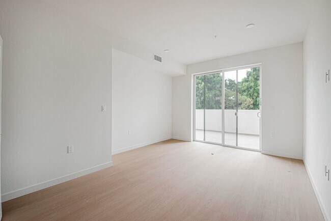 Building Photo - Welcome to the Gramercy