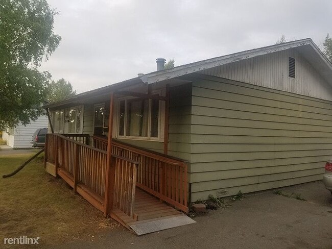Building Photo - 3 br, 1 bath House - 1521 Beaver Pl