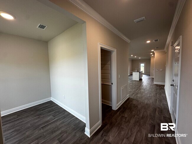 Building Photo - 32236 Revere Dr