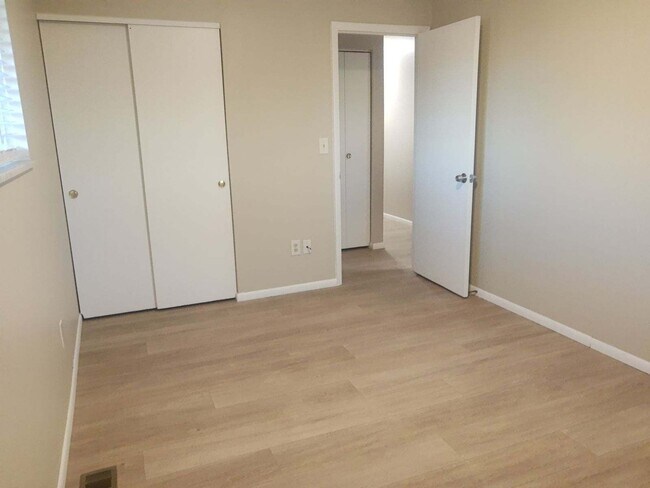 Bedroom 1 - 140 Redbud Dr