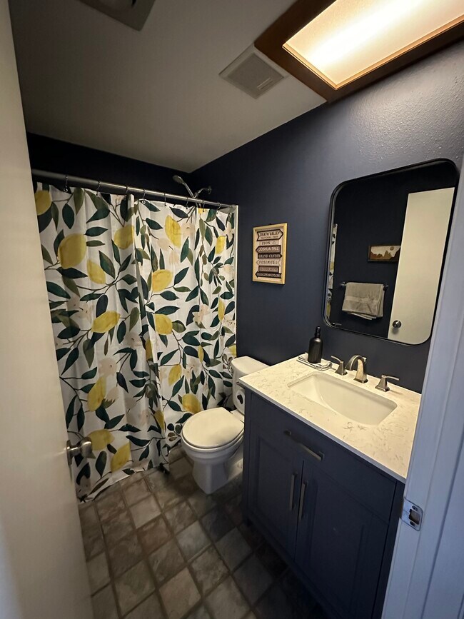 Building Photo - 4385 Georgia St