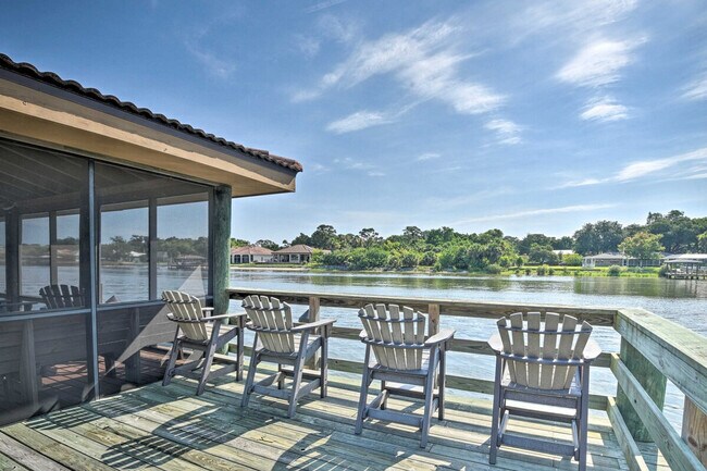 Building Photo - 400 Canopy Walk Ln