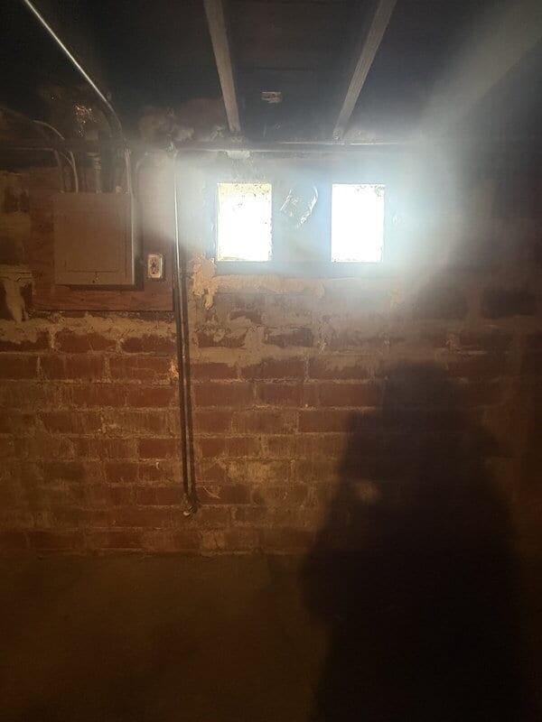 Building Photo - 2824 Des Moines St